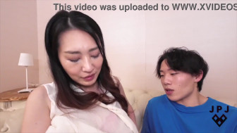 A porn actress who Omotenashi her fans!
